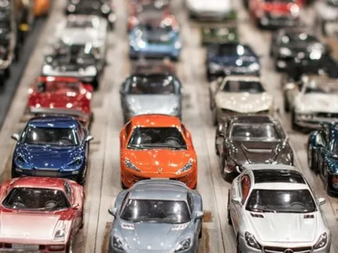 Loạt ô tô giá siêu rẻ, chỉ từ 15 triệu đồng, Mercedes-Benz chào bán hơn 17 triệu đồng