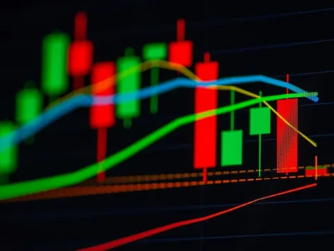 Hai mã cổ phiếu ngân hàng bứt phá cuối năm: Khuyến nghị MUA với dư địa tăng tới 28%