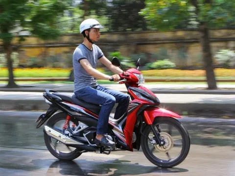 Ngay bây giờ, đi xe máy vi phạm 3 điều này chỉ bị nhắc nhở, không bị xử phạt: Người tham gia giao thông vẫn phải tự giác chấp hành