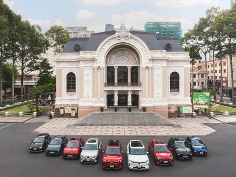 VinFast đạt doanh số cao nhất lịch sử: Bàn giao 23.186 xe chỉ trong một tháng, giữ ngôi số 1 thị trường ô tô điện Việt Nam