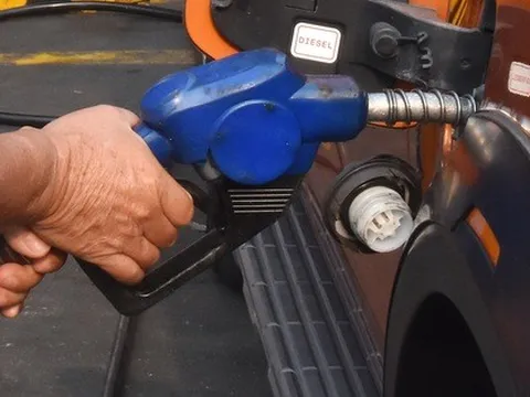 Giá xăng dầu giảm đồng loạt, có mặt hàng xăng về dưới 20.000 đồng/lít