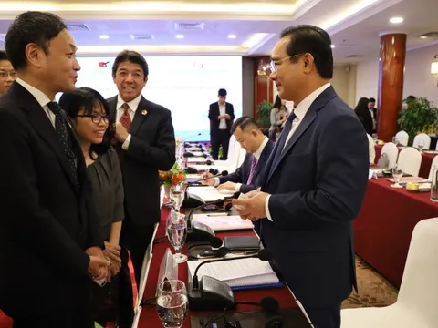 Sở Xây dựng TP HCM: Thành phố chưa có kế hoạch bắt buộc chuyển đổi xe xăng sang xe điện!