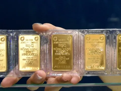 Giá vàng tăng cao vì sao người mua vẫn lỗ?