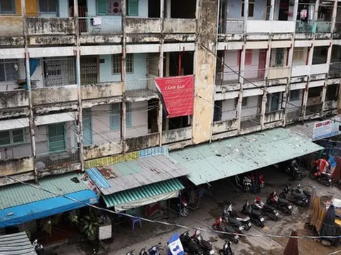 Chung cư cũ: Đi không nỡ, ở chẳng yên