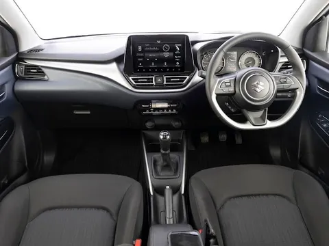 Mẫu ô tô giá rẻ 'cháy hàng' nhà Suzuki 'lên đồ': Mang 6 túi khí, camera 360 độ, Hyundai i10 chỉ còn là cái tên