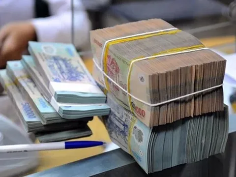 Nhóm Big 4 cũng ồ ạt tăng lãi suất huy động, chuyện gì đang xảy ra?