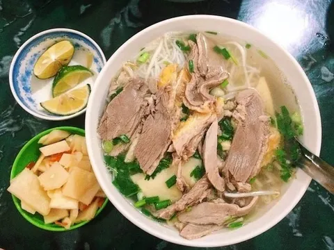 Ăn bún ngan ngoài quán, người phụ nữ 39 tuổi sốc phản vệ nguy kịch