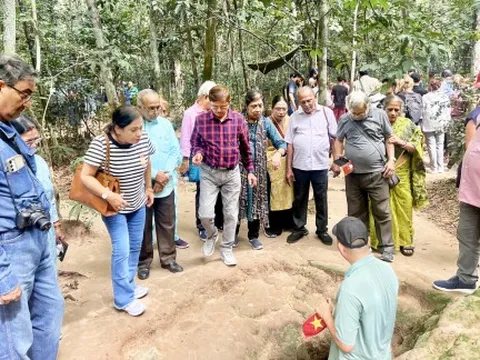 Lượng lớn du khách quốc tế tự túc đến Việt Nam