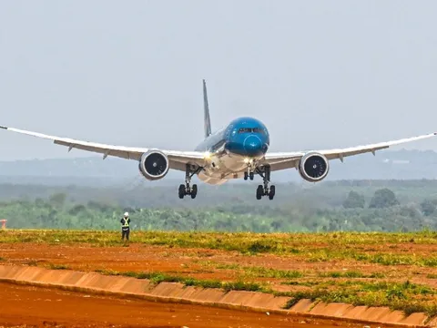 Vì sao Vietnam Airlines dùng dòng tàu bay thân rộng lớn nhất để kiểm tra kỹ thuật sân bay Long Thành?
