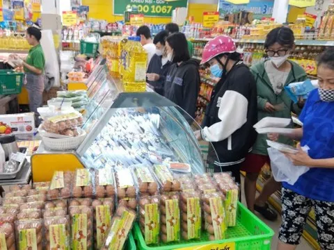 Giá trứng gà, vịt đều tăng