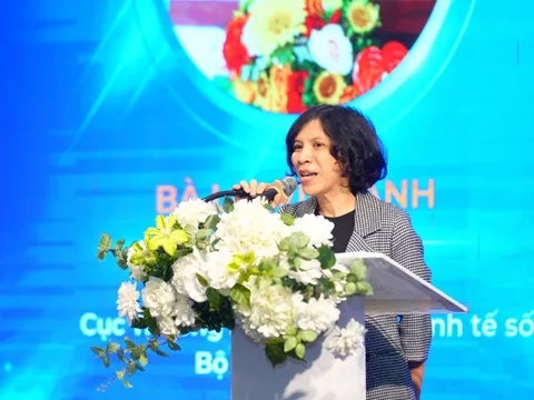 Người bán hàng Việt Nam thu tỉ USD từ "chợ số" xuyên biên giới