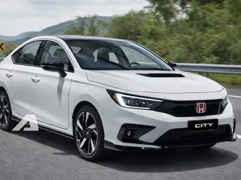 Honda City 2026 lần đầu lộ diện trên đường: Thiết kế trau chuốt với giao diện LED mới, có thể thêm công nghệ cạnh tranh Vios, Accent
