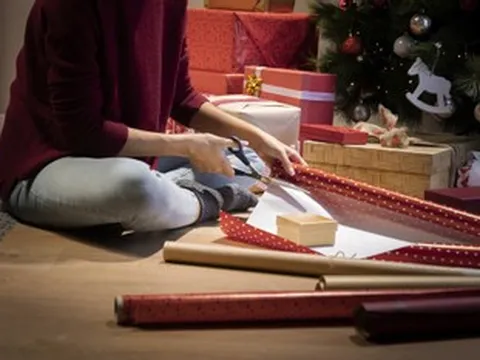 Con dâu chi vài chục triệu làm tiệc Giáng sinh, mẹ chồng nói câu 'trí mạng'