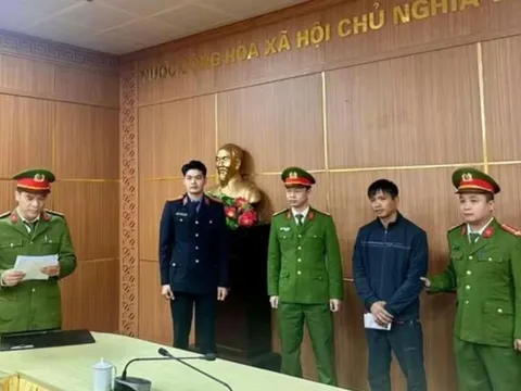 Vợ chồng Nguyễn Ngọc Sơn làm giả hơn 25.000 chai nước ngọt từ đường hóa học ý định bán vào các bản làng