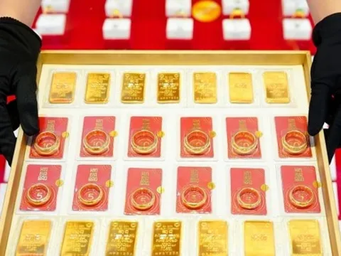 Giá vàng tuần qua: Tăng mạnh rồi quay đầu giảm, chốt tuần trên 156 triệu đồng/lượng