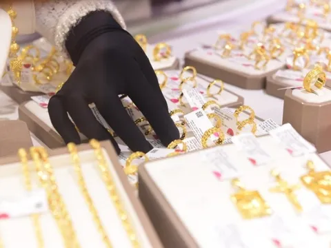 Giá vàng sáng 22/12: SJC và các doanh nghiệp lớn đồng loạt tăng giá