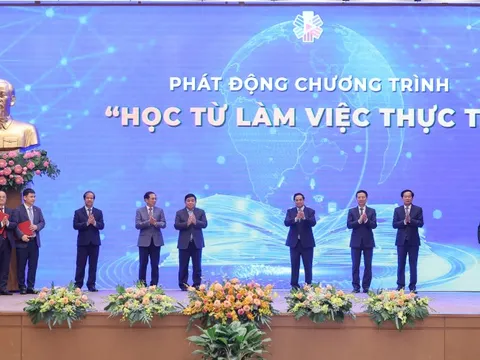 Phát động Chương trình 'Học từ làm việc thực tế'