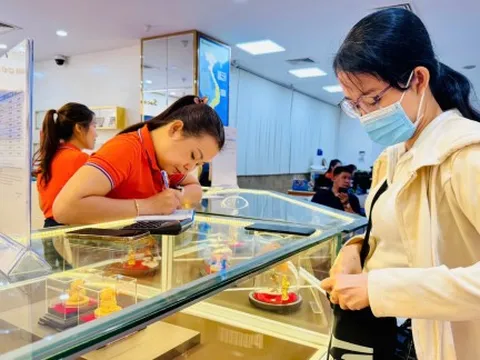 Giá vàng, bạc tăng mạnh, bạc miếng lập kỷ lục