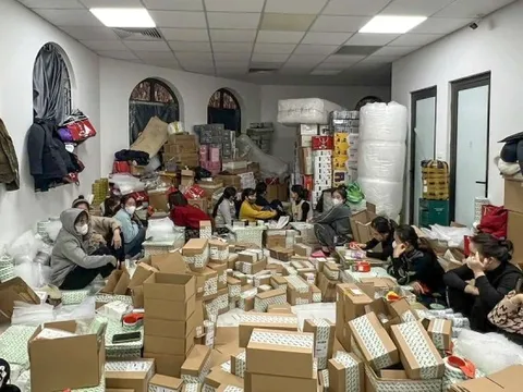 Gỡ bỏ hơn 50.000 sản phẩm vi phạm trên sàn thương mại điện tử