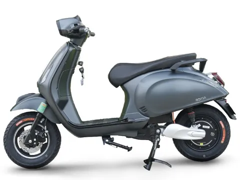 Không cần bằng lái, xe điện giá hơn 20 triệu đồng đi 80 km/lần sạc thu hút giới trẻ