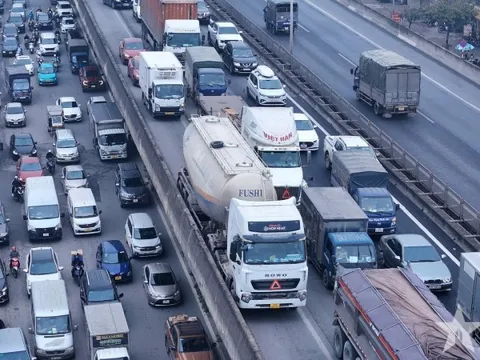 Xe tải và container sẽ không được đi vào Vành đai 3 trong khung giờ cao điểm từ 1/1/2026