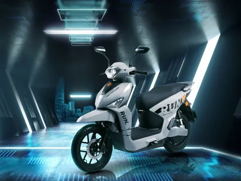 Mẫu xe máy điện giá rẻ hơn Honda Vision: Thiết kế thể thao hiện đại, động cơ đi 'vun vút', pin LFP chạy xa cả trăm km/1 lần sạc, cho phép mở khoá từ xa