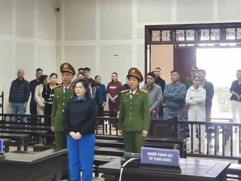 Người phụ nữ lừa đảo hơn 31 tỉ đồng để "nướng" vào cờ bạc