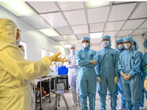 Chính sách phát triển, ứng dụng năng lượng nguyên tử