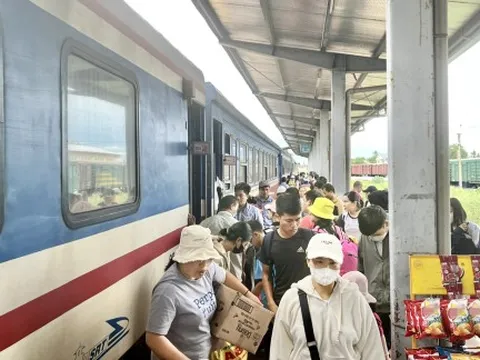 Hàng ngàn vé tàu tết được bán bổ sung