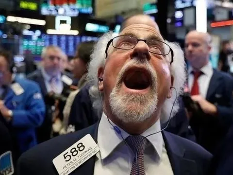 Một cổ phiếu ngân hàng bất ngờ được tự doanh CTCK mua ròng đột biến 400 tỷ trong phiên Index bay 40 điểm