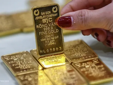 Giá vàng được dự báo chạm mốc 4.900 USD/ounce vào năm 2026