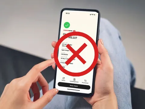 Từ 1/1/2026: Nhiều ngân hàng tạm dừng toàn bộ giao dịch chuyển, rút tiền với đối tượng này