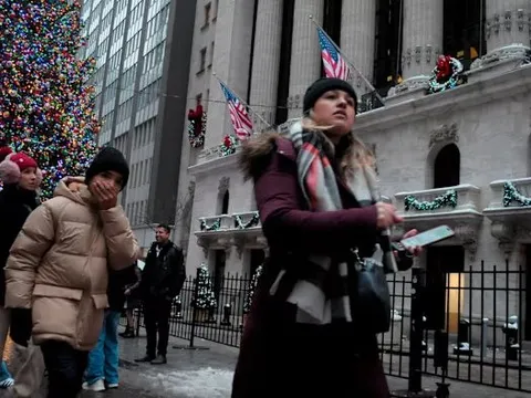 Chứng khoán toàn cầu tăng trưởng 2 chữ số năm thứ 3 liên tiếp, bứt phá hơn 20%