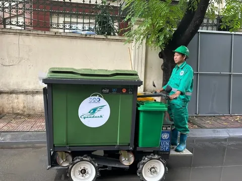 Từ 8/1/2026: Người dân Hà Nội có thể bị từ chối thu gom rác, nếu không thực hiện thao tác này