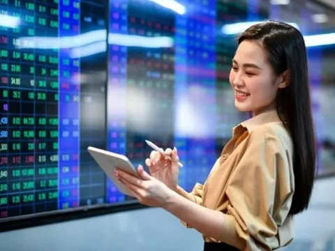 Hàng tỷ USD chờ đổ vào chứng khoán Việt Nam trong năm 2026, VNDirect chỉ ra 20 cổ phiếu đáng chú ý