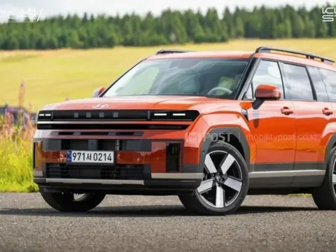 Lộ diện bản facelift 'sửa sai' của Santa Fe: SUV quốc dân sắp chạy điện theo cách chưa từng có?