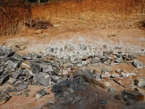 Phát hiện mỏ vàng trắng khổng lồ bên dưới mỏ khí đốt bỏ hoang lâu năm, trữ lượng 43 triệu tấn