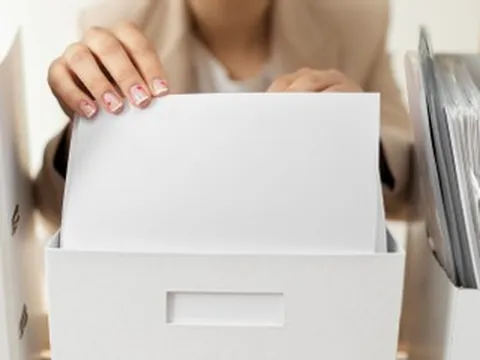 Bạn trai giám đốc tiếc 60 triệu đi du lịch, cô gái chết lặng khi biết bí mật