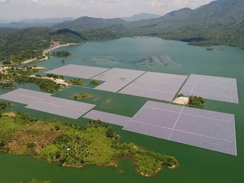 Một loạt dự án nhiệt điện, điện mặt trời nổi sắp triển khai ở TPHCM, Đắk Lắk và Ninh Bình