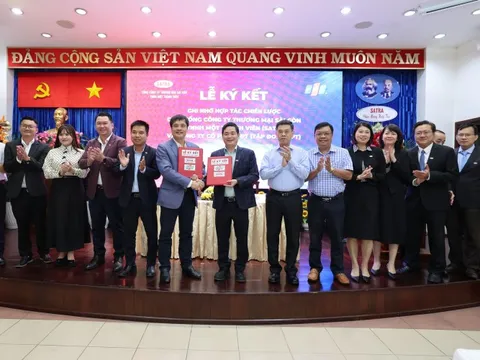 Hai ông lớn SATRA và FPT bắt tay hợp tác chiến lược