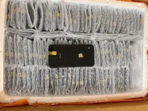 Hải quan thanh lý 4.900 điện thoại iPhone, Oppo, Honor