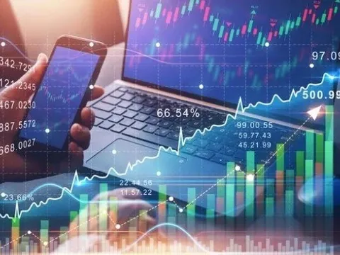 Phát lộ vụ thao túng cổ phiếu, nhiều người bị xử lý