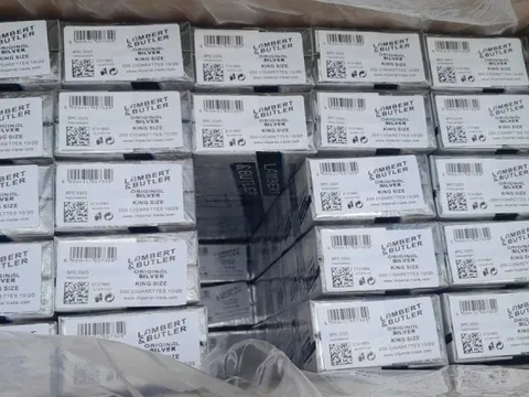 Bắt lô hàng thuốc lá giả mạo nhãn hiệu