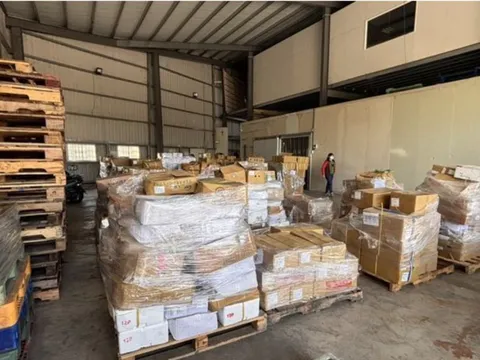 Trung Quốc: Thịt heo quá hạn 2 năm được tẩy xoá hạn dùng, bán ầm ầm 9.000 suất qua livestream, chuỗi siêu thị