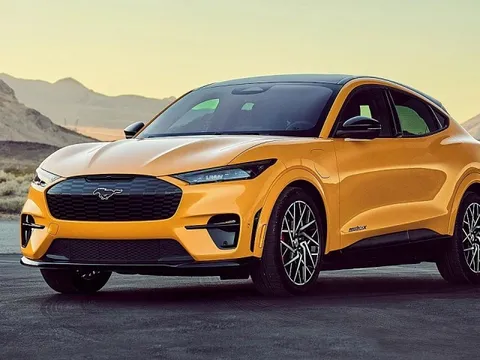 Lộ diện 10 mẫu ô tô 'ế' nhất thị trường Việt tháng 12/2025