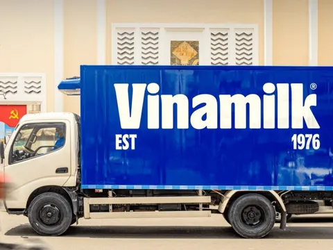 Cổ đông Nhà nước chưa thể thoái bớt vốn Vinamilk, cổ phiếu bất ngờ tăng kịch trần