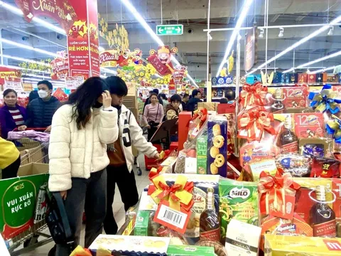 Những món hàng được người Việt 'xuống tiền' nhiều nhất Tết Bính Ngọ 2026