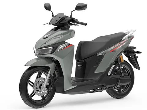 4 xe máy điện VinFast ra mắt cùng lúc: 3 mẫu đổi pin, đi tới 165 km/lần sạc, giá bán thế nào?