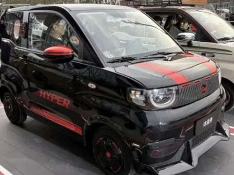 Mẫu hatchback điện đi xa tới 220km/1 lần sạc khách Việt sẽ chuộng, giá chỉ từ 165 triệu với 4 phiên bản, có hỗ trợ khởi hành ngang dốc