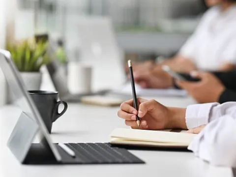 Lộ diện các ngành lương cao năm 2025–2026: Ngành này có mức lương chạm mốc 70 triệu đồng/tháng